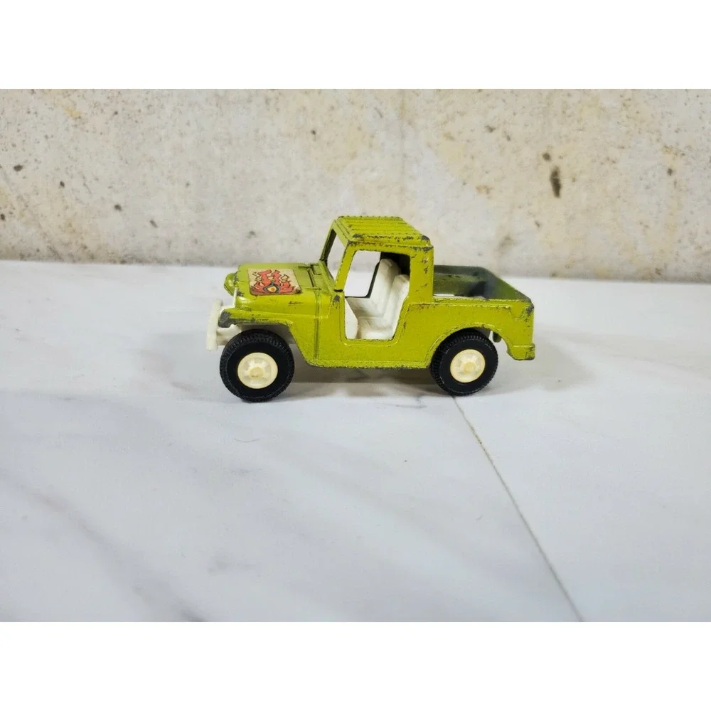 Vintage 1969 Tootsie Toy Jeep Truck Green Die‎ Cast Metal